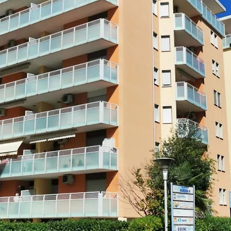 Bright Flat In Near The * Bibione