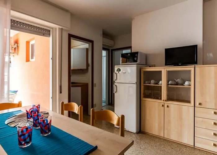 Bright Flat Just Steps From *