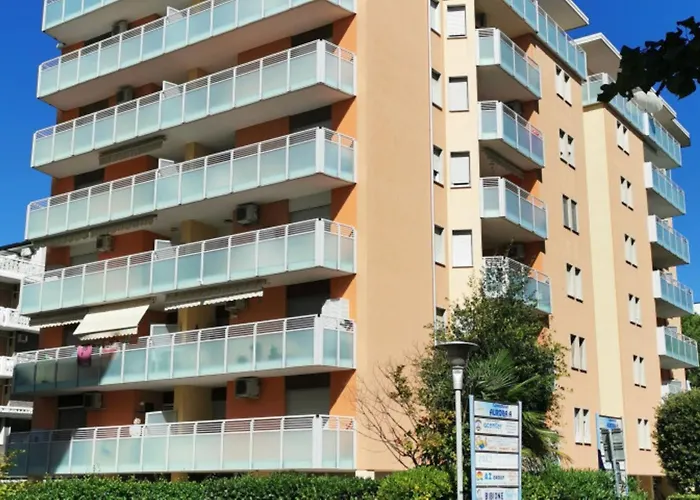 Bright Flat Just Steps From * Bibione